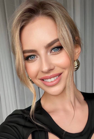 Anastasiia 