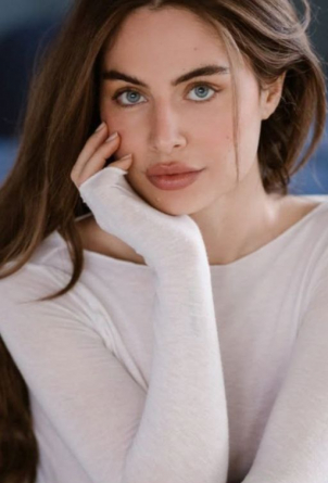 Nicole 